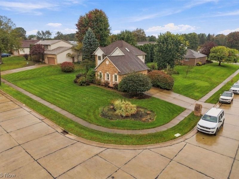 701 Glencarlyn Avenue, Louisville, OH 44641 Photo 4