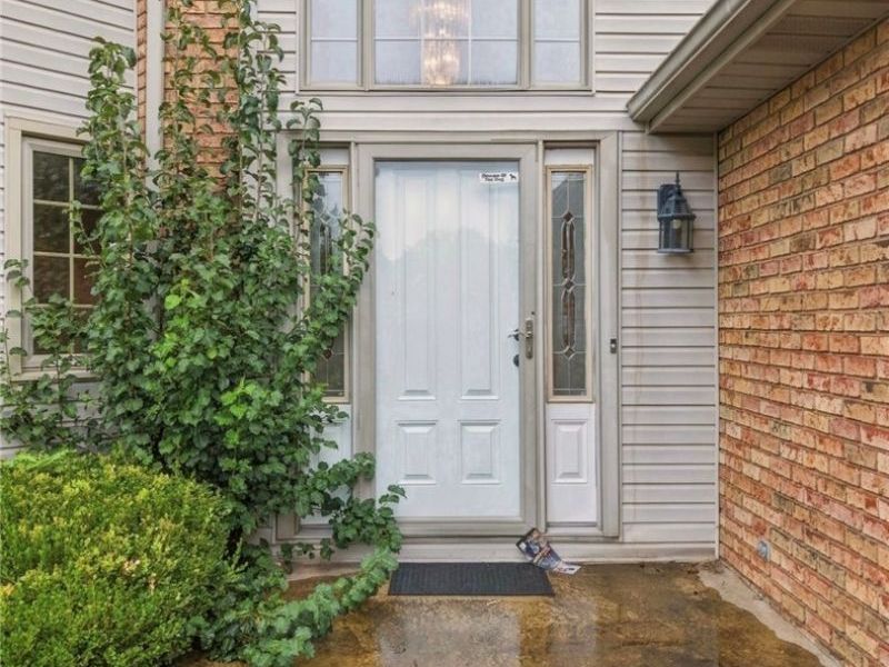 701 Glencarlyn Avenue, Louisville, OH 44641 Photo 9