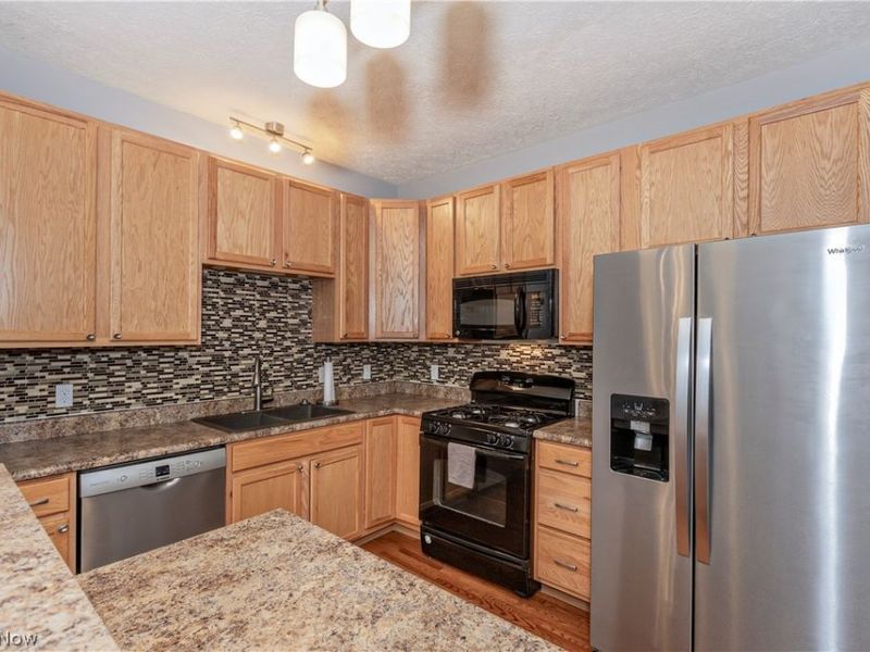 1344 Wellingshire Circle, Cuyahoga Falls, OH 44221 Photo 17