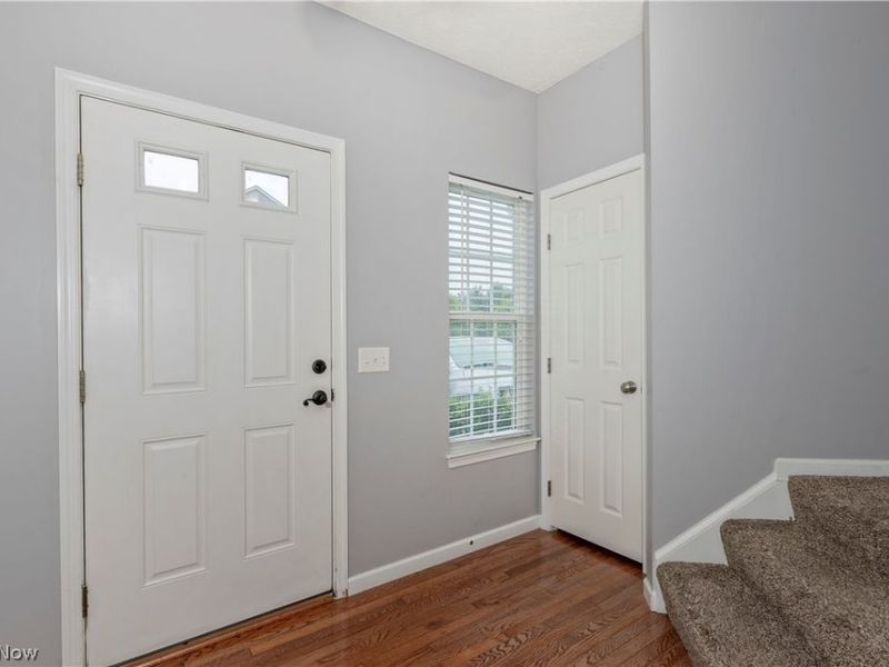 1344 Wellingshire Circle, Cuyahoga Falls, OH 44221 Photo 3