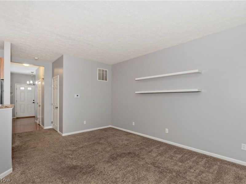 1344 Wellingshire Circle, Cuyahoga Falls, OH 44221 Photo 5