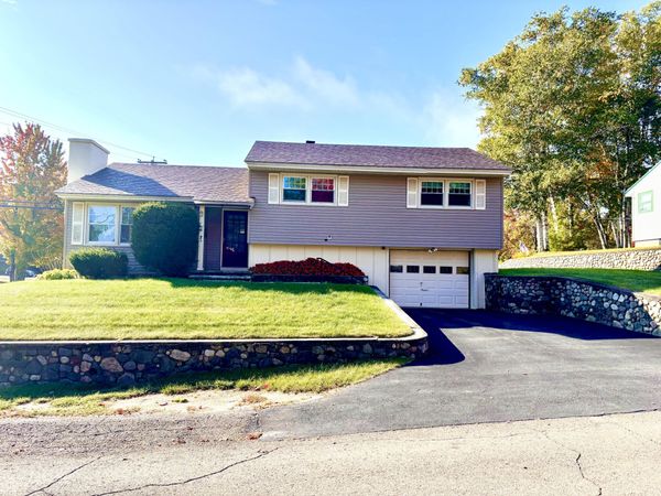 6 Pleasant Street , Millinocket, ME 04462
