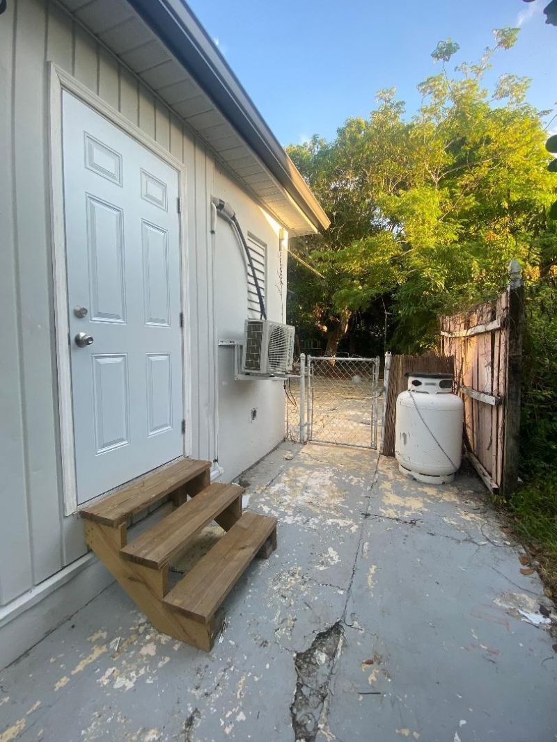 1501 N 18th Avenue N, Lake Worth Beach, FL 33460 Photo