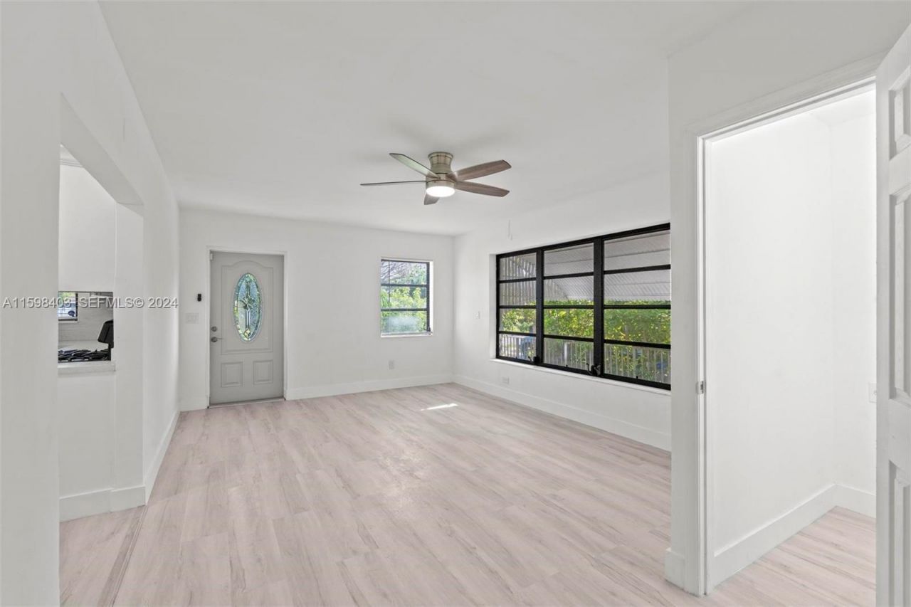 1501 N 18th Avenue N, Lake Worth Beach, FL 33460 Photo