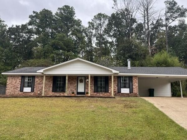 2458 Barnes Crossing Road, Saltillo, MS 38866