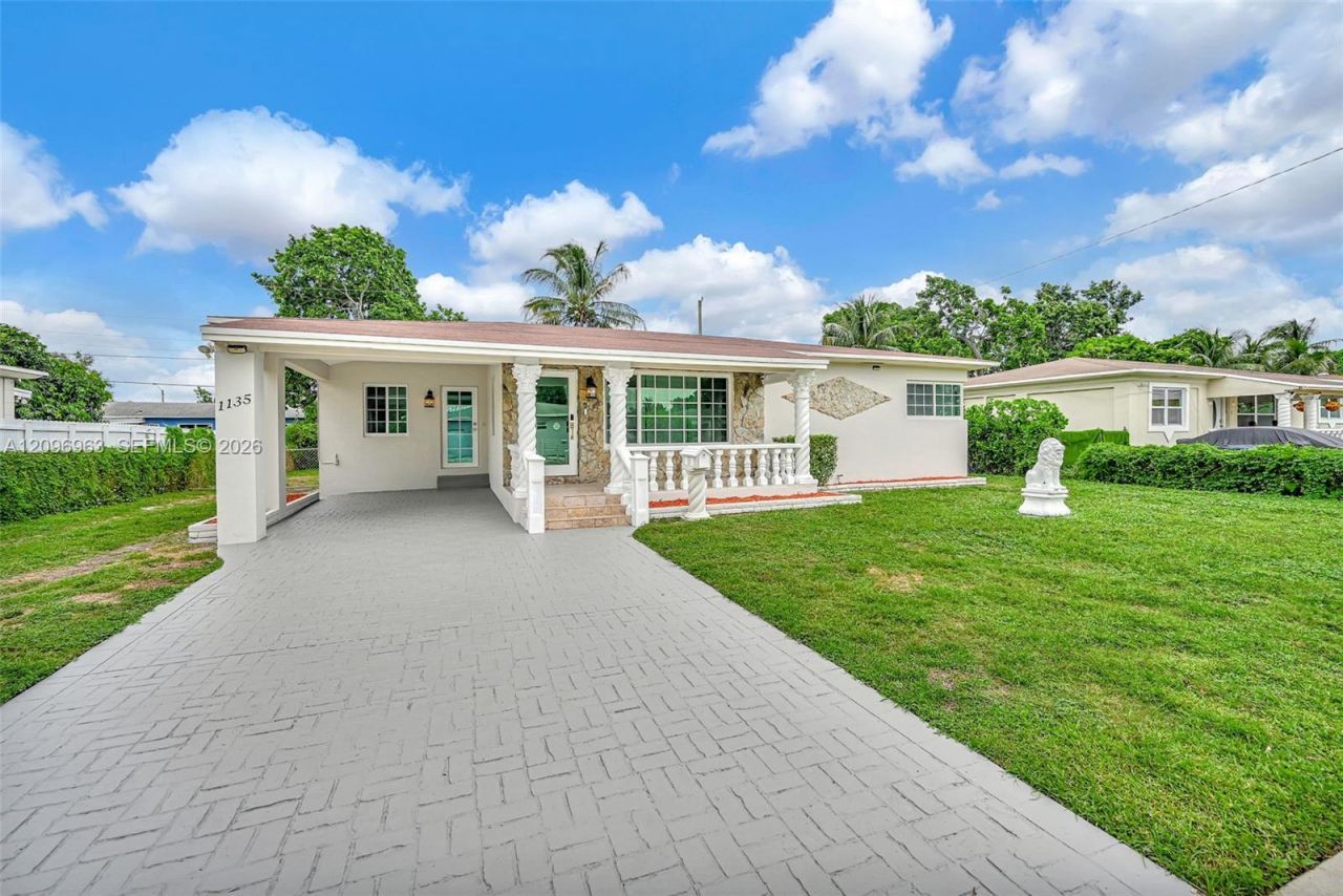 1135 NW 109th St , Miami, FL 33168 Photo