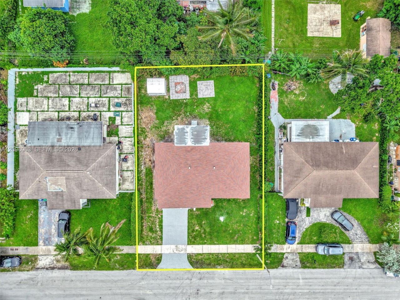 1135 NW 109th St , Miami, FL 33168 Photo