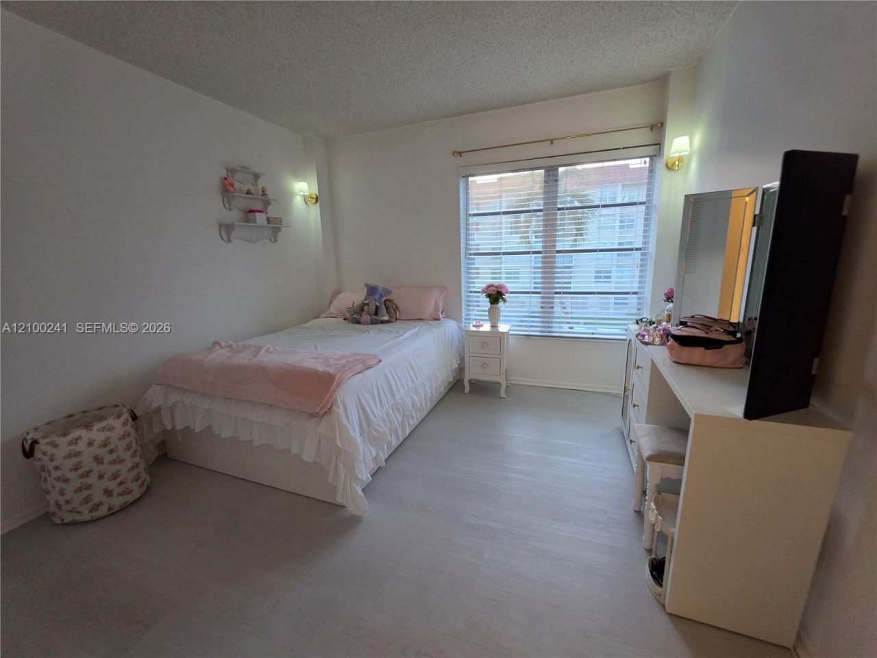 4170 Inverrary Dr , Unit 311, Lauderhill, FL 33319 Photo