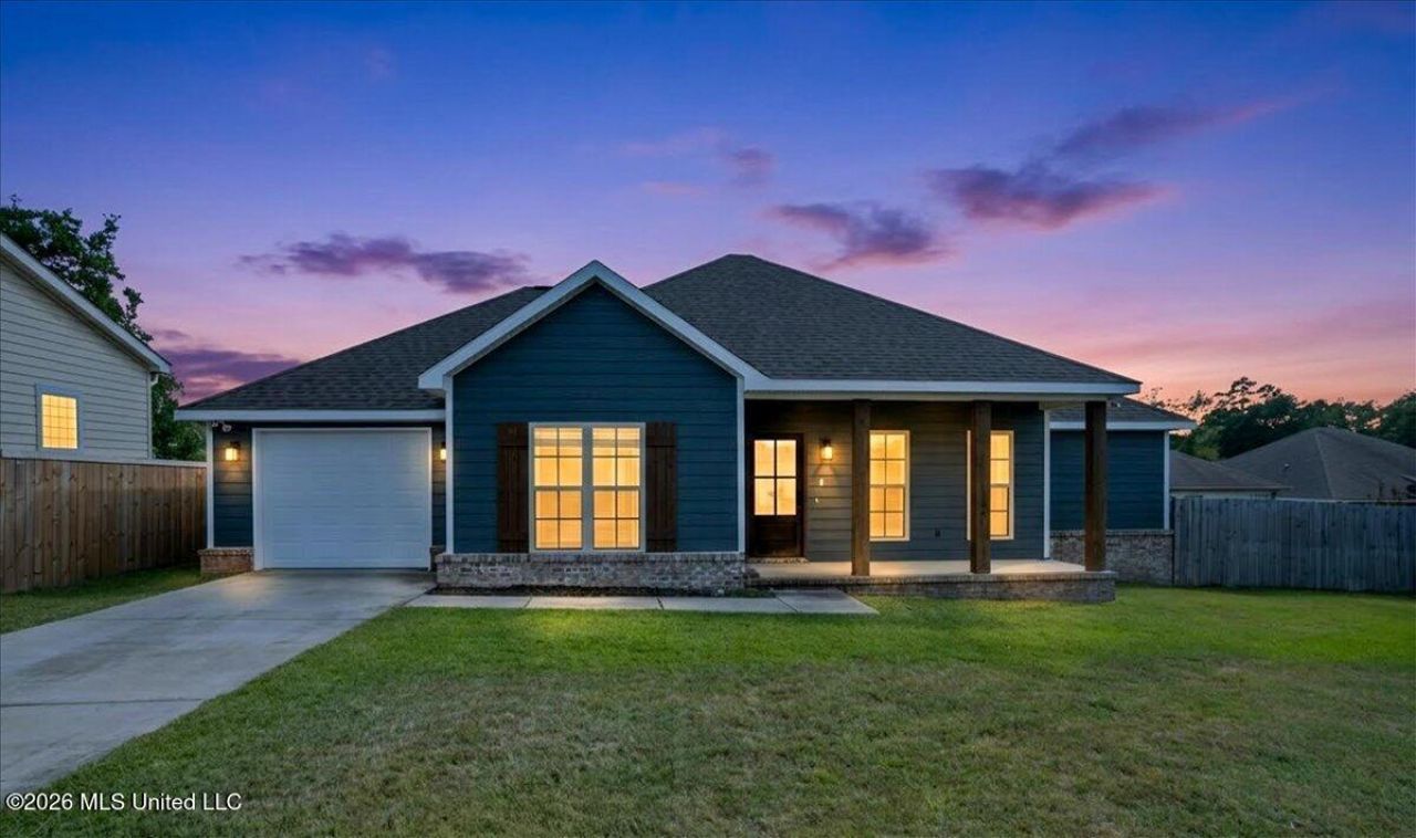 25 Fox Glove, Hattiesburg, MS 39402 Main Photo