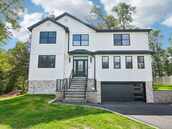 71 Gilchrest Road , Valley Cottage, NY 10989