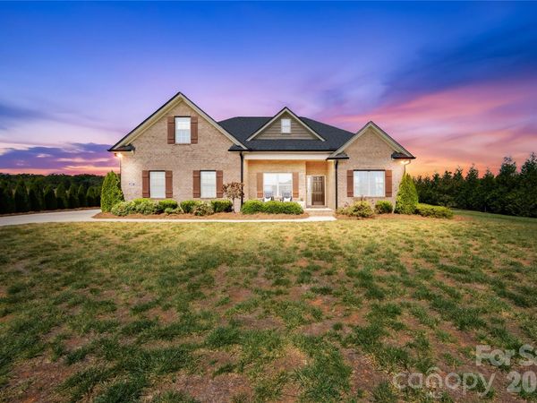 2107 Parrothead Drive, Monroe, NC 28110