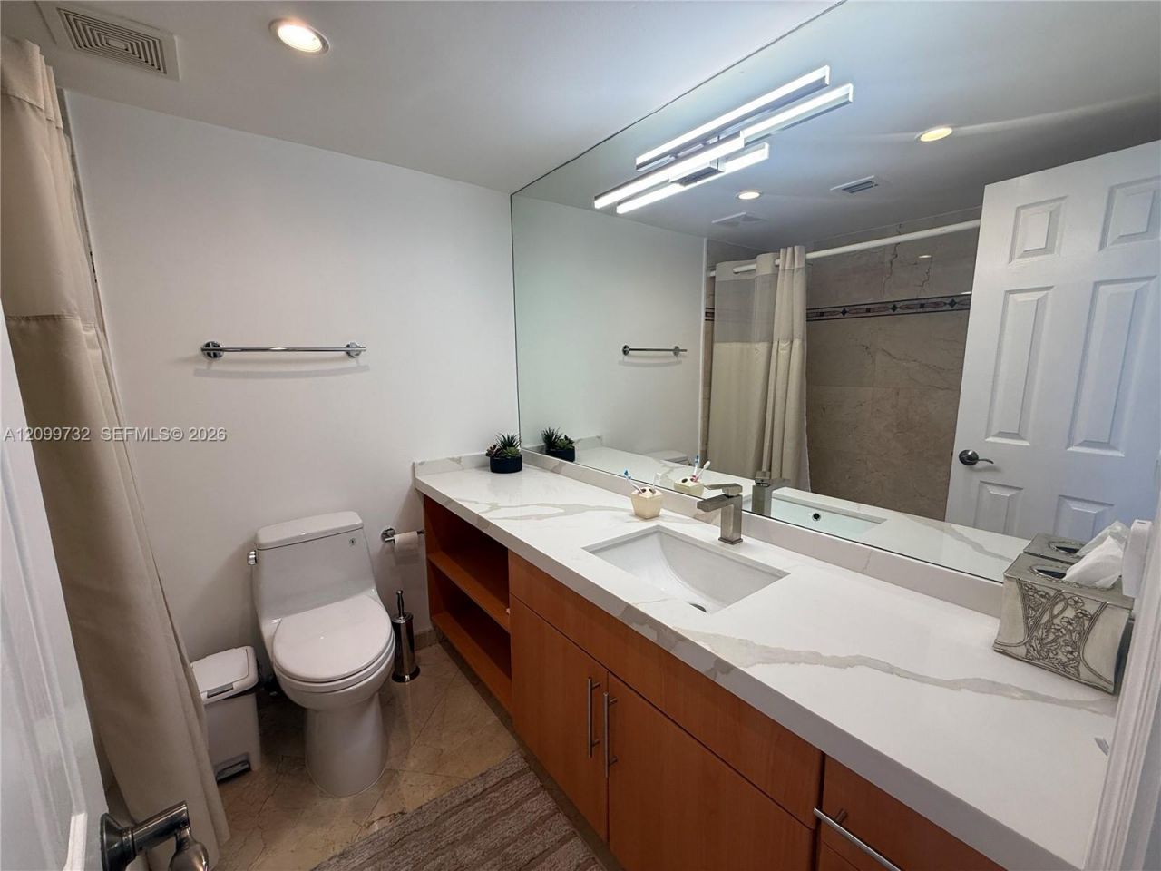 100 Lincoln Rd , Unit 848, Miami Beach, FL 33139 Photo