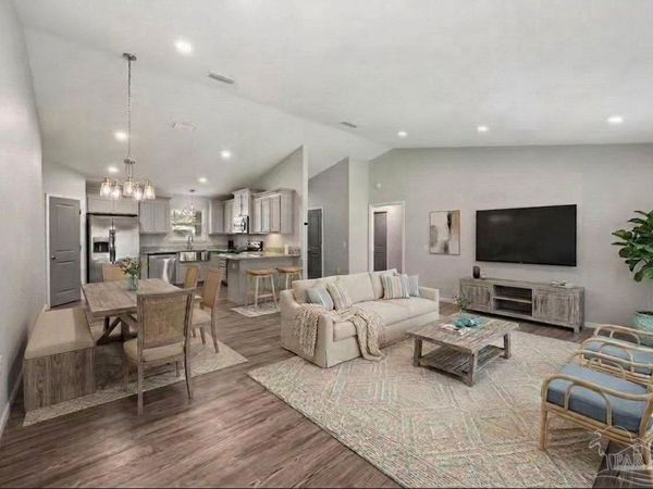 5622 Riviera Dr, Milton, FL 32583