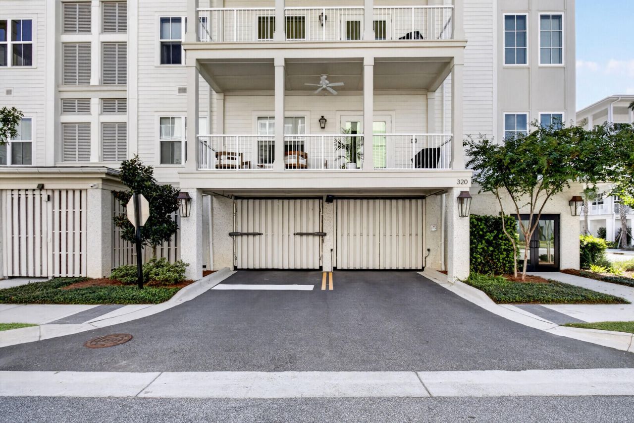 320 Longshore Street Photo 39