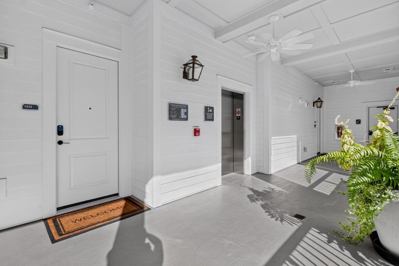 320 Longshore Street Photo 4