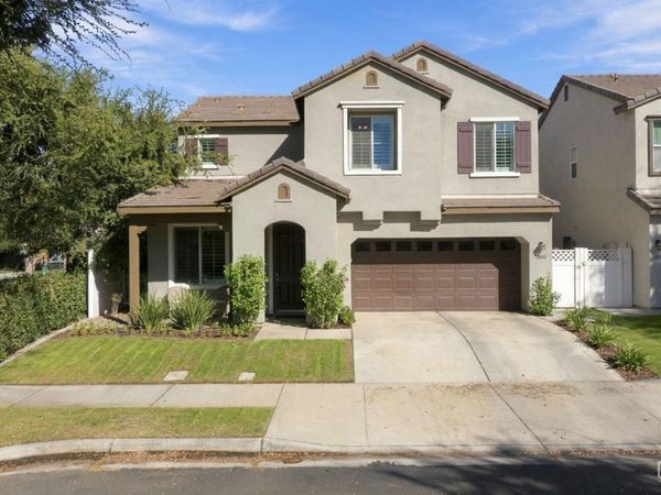 1800 Delacorte Drive, Bakersfield, CA 93311