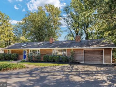 7811 MARTHAS LANE, FALLS CHURCH, VA 22043