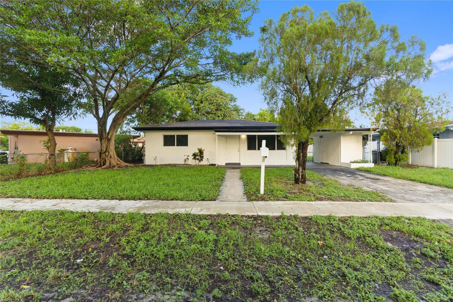 2001 NW 14th Avenue, Fort Lauderdale, FL 33311 Photo
