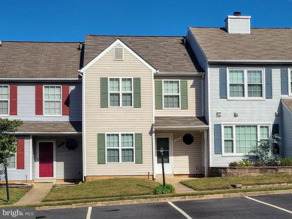 207 HERITAGE COMMONS DRIVE , FREDERICKSBURG, VA 22405