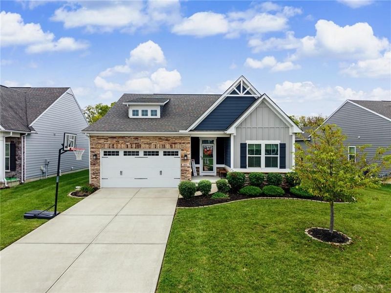 921 Cedar Grove Drive, Tipp City, OH 45371 Photo 1