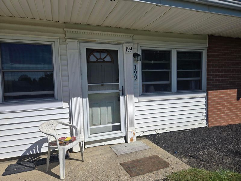 199 Buckeye Circle, Unit B199, Columbus, OH 43217 Photo 2