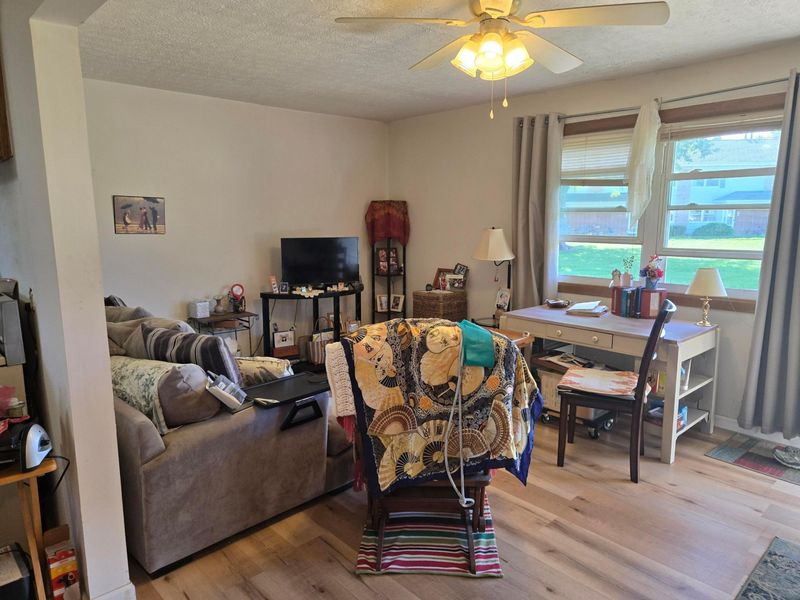 199 Buckeye Circle, Unit B199, Columbus, OH 43217 Photo 4