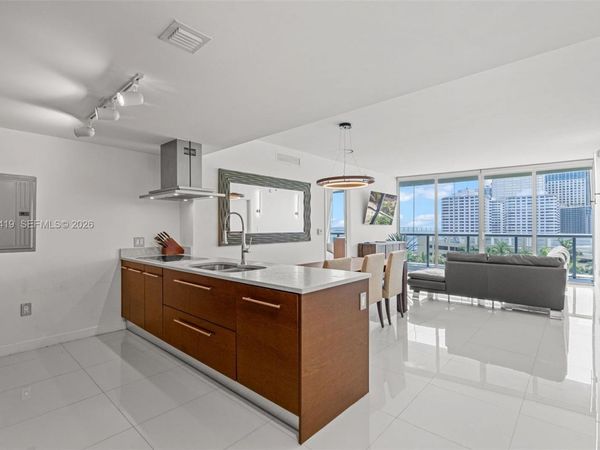 495 Brickell Ave , Unit 905, Miami, FL 33131