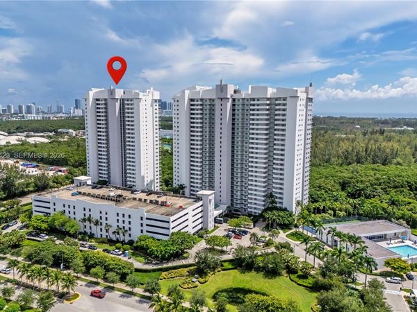 15051 Royal Oaks Ln , Unit 402, North Miami, FL 33181