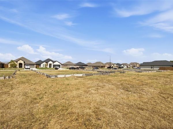 805 Greyson Lane , Greenville, TX 75402