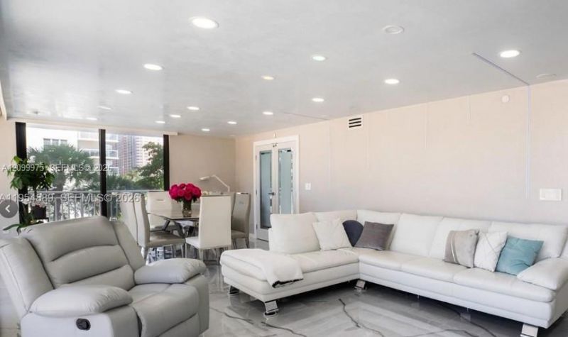 210 174th St , Unit 309, Sunny Isles Beach, FL 33160 Photo