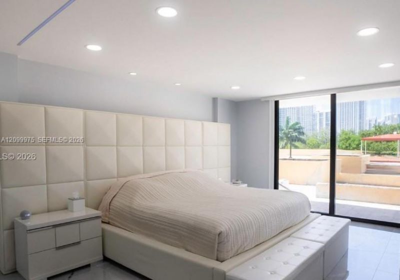 210 174th St , Unit 309, Sunny Isles Beach, FL 33160 Photo