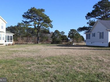 391 MERIDIAN DRIVE, GREENBACKVILLE, VA 23356