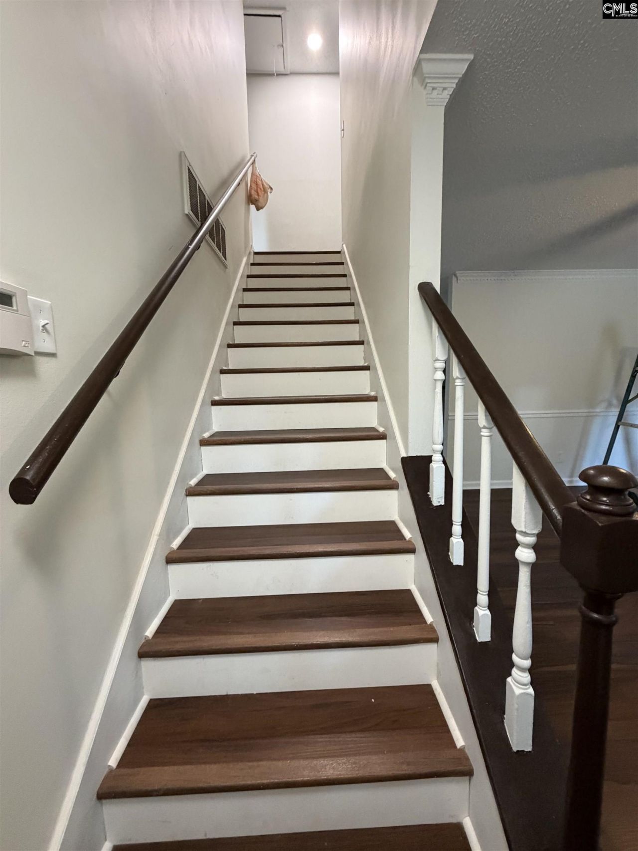 6 Cresecent Lane  Photo 18