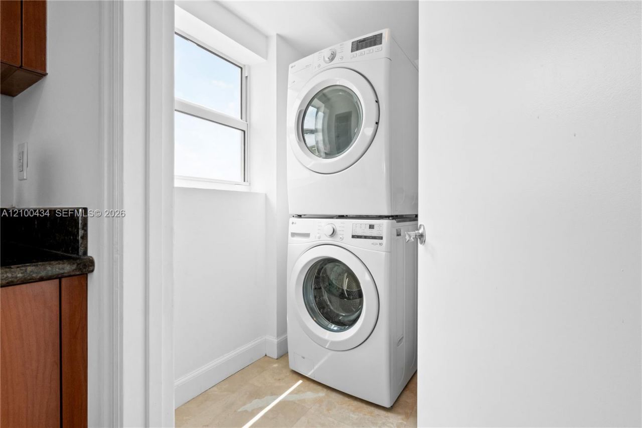 14951 Royal Oaks Ln , Unit 709, North Miami, FL 33181 Photo