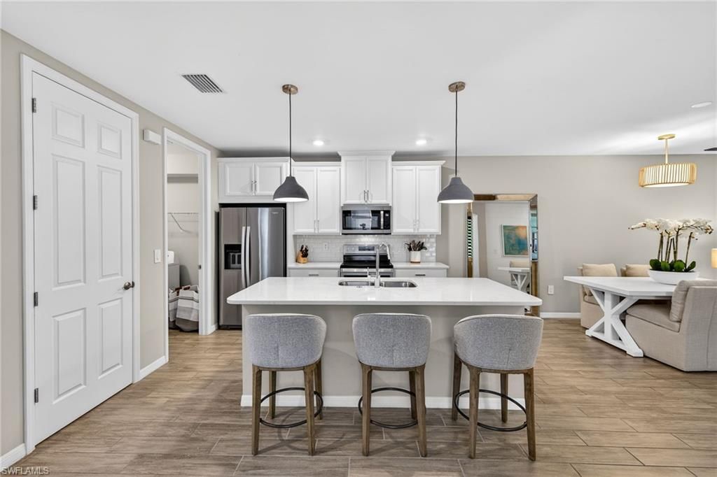 14567 Edgewater Cir , Naples, FL 34114 Photo