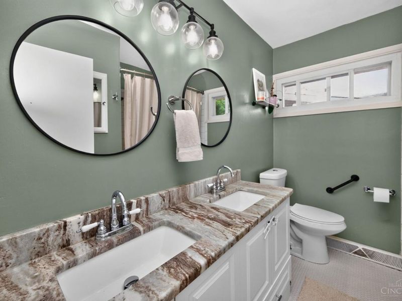 1599 Krylon Drive, Reading, OH 45215 Photo 12