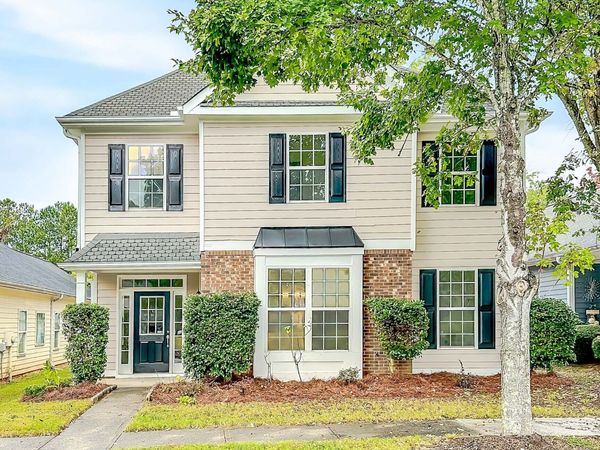 6101 Park Close, Fairburn, GA 30213