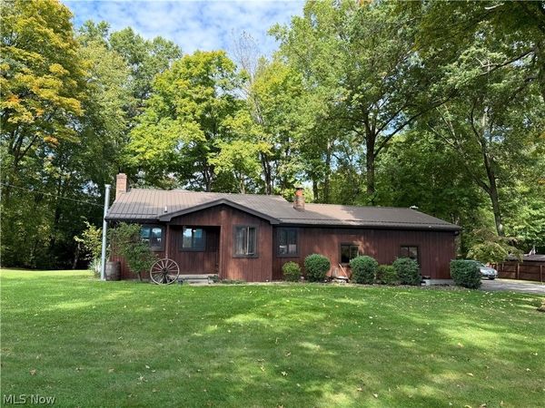 46528 Metz Road , Columbiana, OH 44408