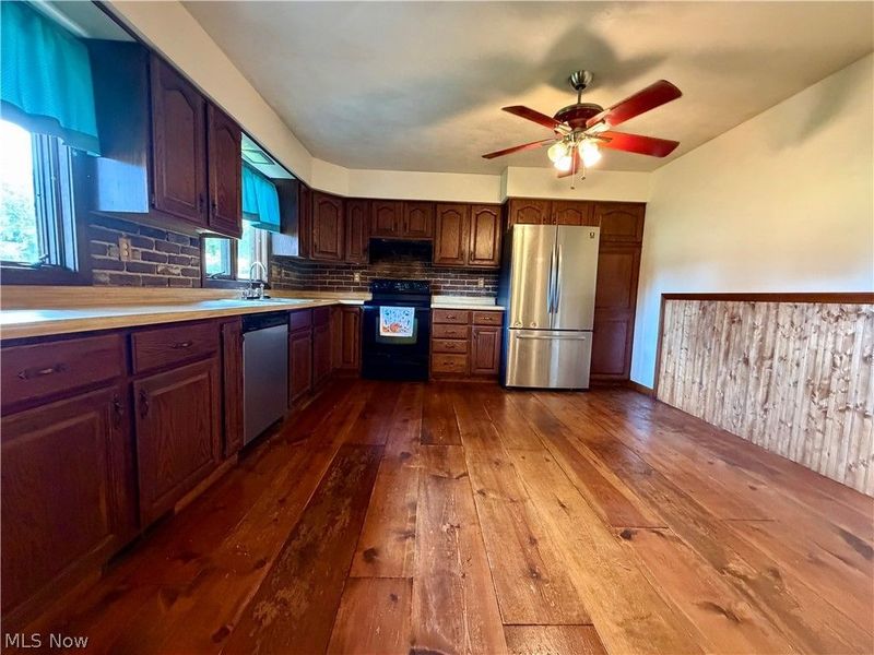 46528 Metz Road, Columbiana, OH 44408 Photo 9