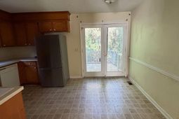 8 Cresecent Lane  photo 4