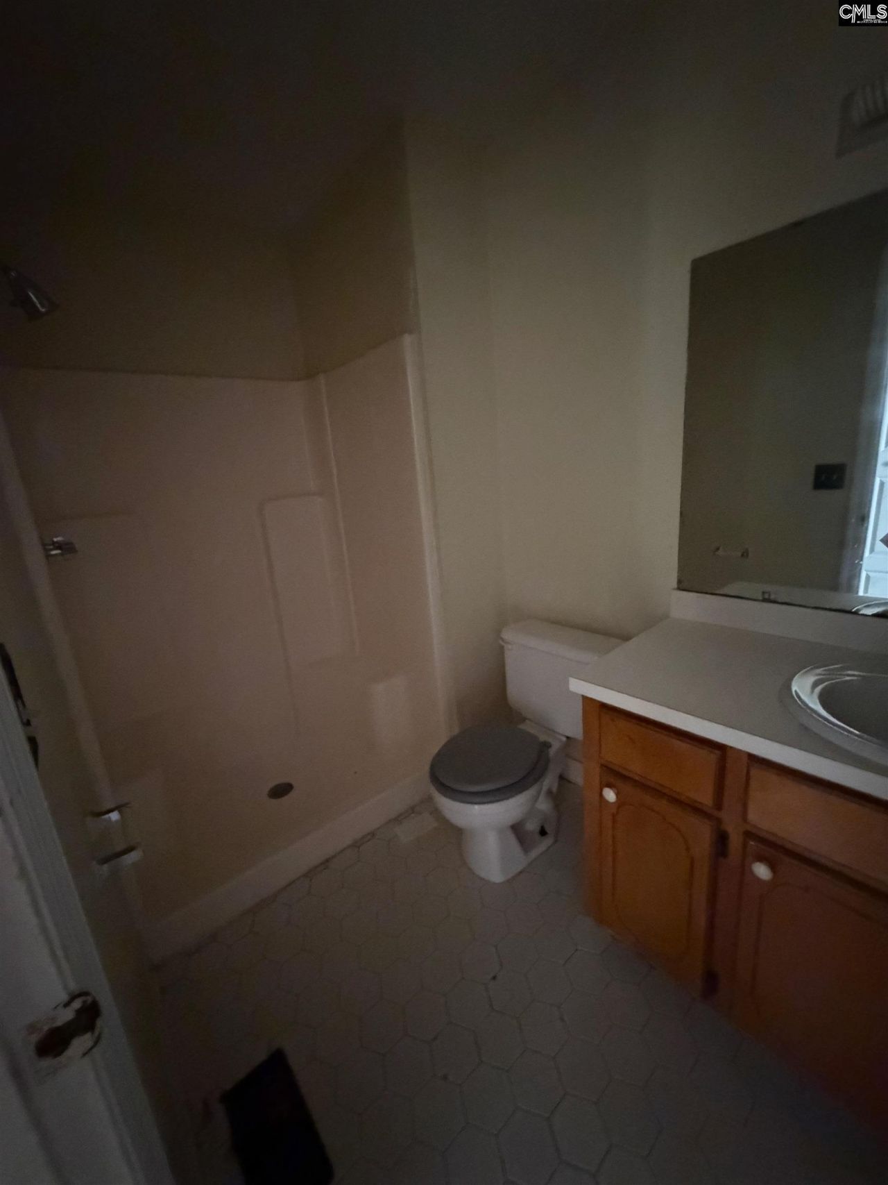 8 Cresecent Lane  Photo 8