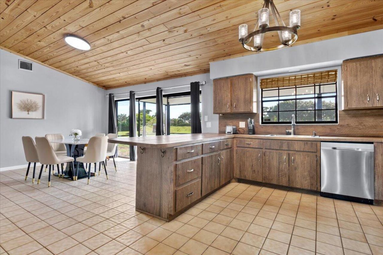 1941 Shower Tree Way, Wellington, FL 33414 Photo