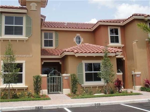 5803 Siena Ln , Unit 606, Hollywood, FL 33021