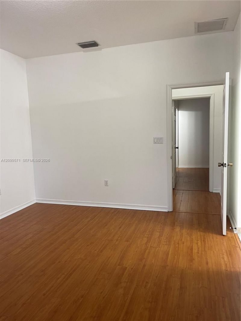 5803 Siena Ln , Unit 606, Hollywood, FL 33021 Photo