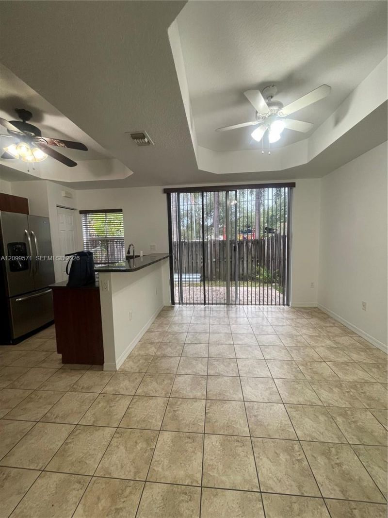 5803 Siena Ln , Unit 606, Hollywood, FL 33021 Photo