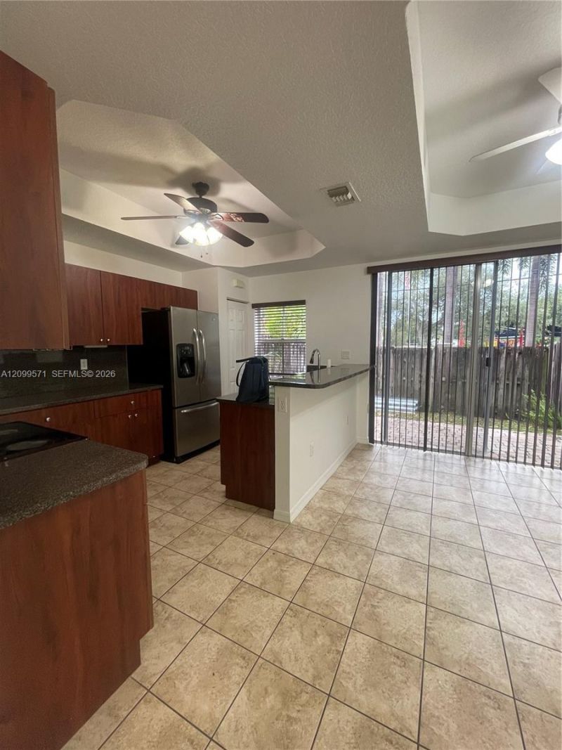 5803 Siena Ln , Unit 606, Hollywood, FL 33021 Photo