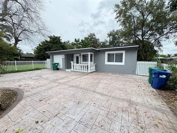 2921 NW 94th St , Unit 2921, Miami, FL 33147