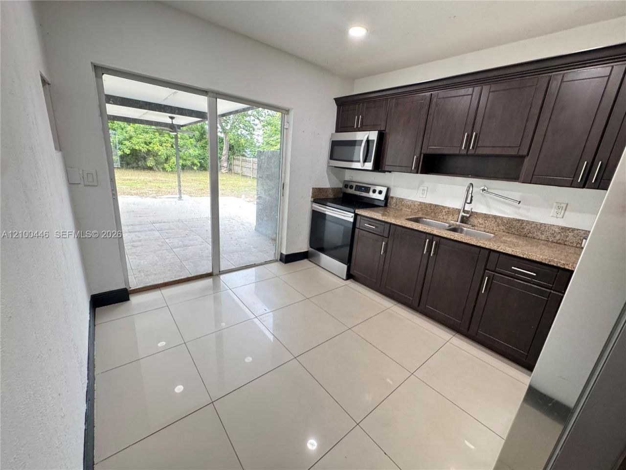 2921 NW 94th St , Unit 2921, Miami, FL 33147 Photo