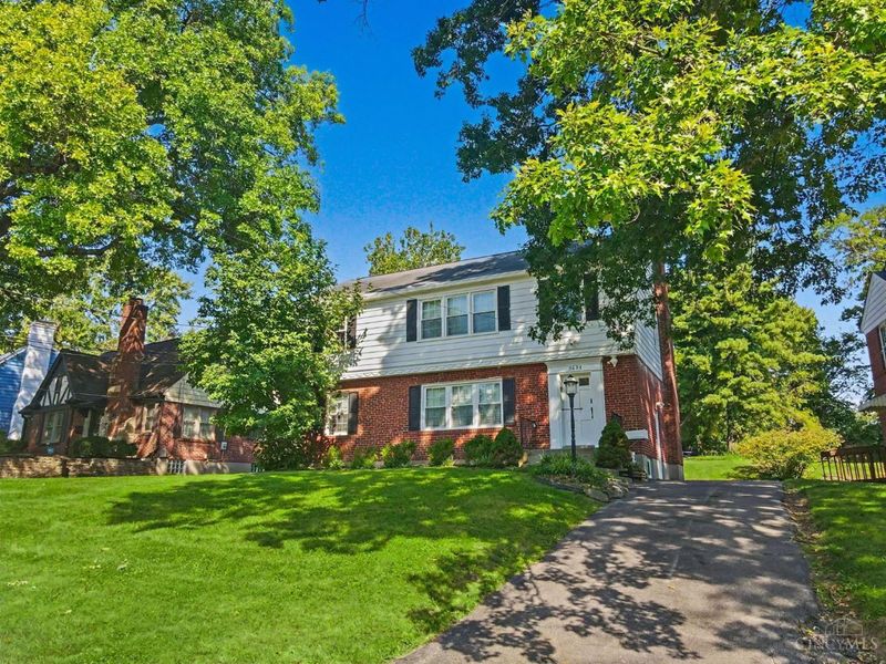 5694 Euclid Road, Columbia Township, OH 45236 Photo 3