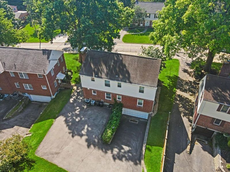 5694 Euclid Road, Columbia Township, OH 45236 Photo 8